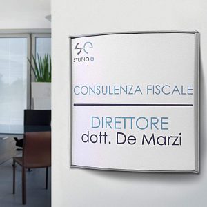 Targa a parete larghezza 21 cm. - immagine 1