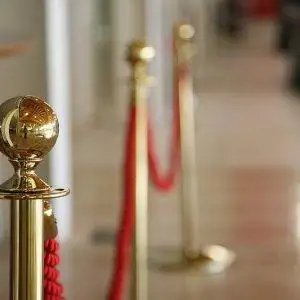 Rope Stand barrier post "Theatre Gold" - Image 2