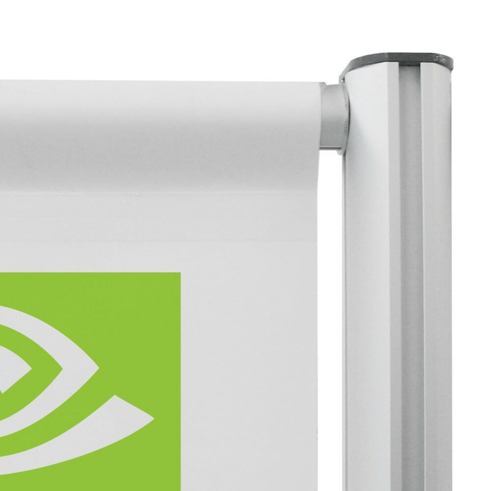 espositore porta banner bandiera bifacciale e 4 ripiani sagomati in plexy trasparente dettaglio 2