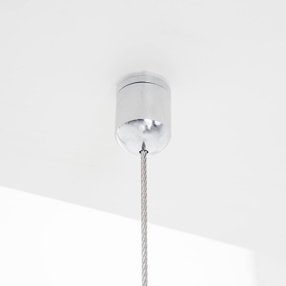 Distanziale sign clamp alluminio cromato lucido per fissaggio a soffitto di targhe professionali senza fori dettaglio 2