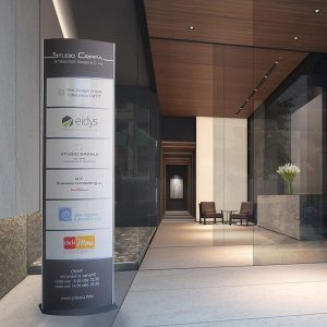 Totem Bifacciale 70x250 da interno - immagine 2