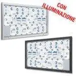 Bacheca da esterno led 24xa4 con certificazione IP56 e apertura a ribalta disponibile in grigio gotico e silver