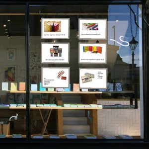 porte-message avec 6 pochettes A3 éclairées