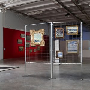 Parete espositiva con pannello a griglia metallica porta quadri 150x100 - immagine 2