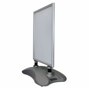 cornice a scatto bifacciale con base zavorrabile l web