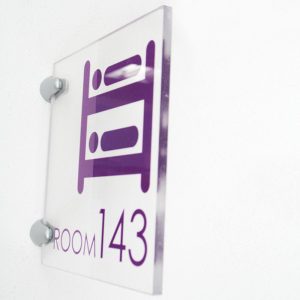 Attacco per targhe a bandiera in ottone finitura silver satinato - immagine 2