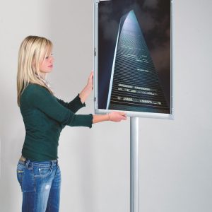 Espositore Portaposter con cornici a scatto Autoportante serie Design