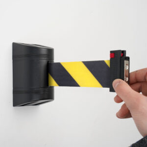 Avvolgitore con attacco a muro magnetico e nastro da 3 metri – Image 2