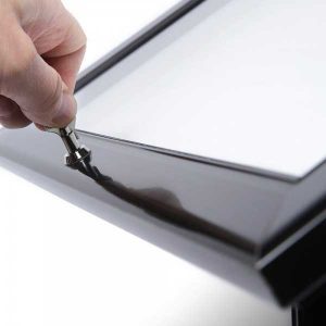 Bacheca nera autoportante per esterno f.to 2xA4 - immagine 4