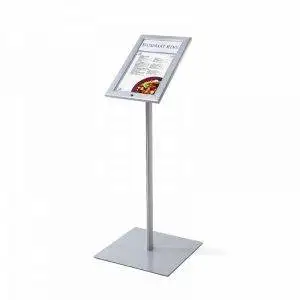 Bacheca autoportante per esterno A4 con illuminazione - immagine 2