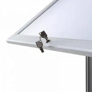Bacheca autoportante per esterno A4 con illuminazione - immagine 4