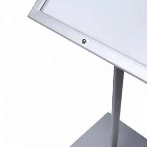 Bacheca autoportante per esterno A4 con illuminazione - immagine 5