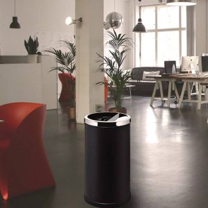 Cestino con coperchio posacenere e gettacarte - capacità 52 L - immagine 2