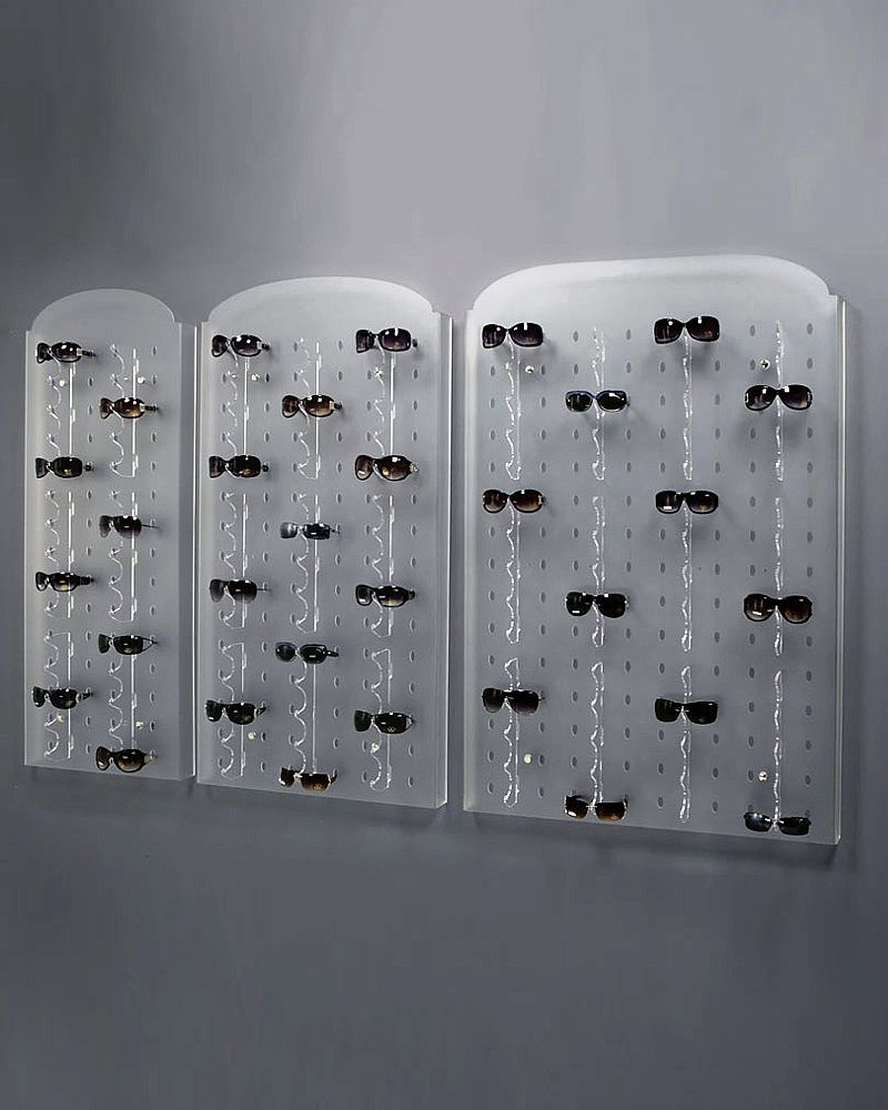 Espositore da parete satinato per 45 paia di occhiali