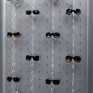 Espositore da parete satinato per 60 paia di occhiali