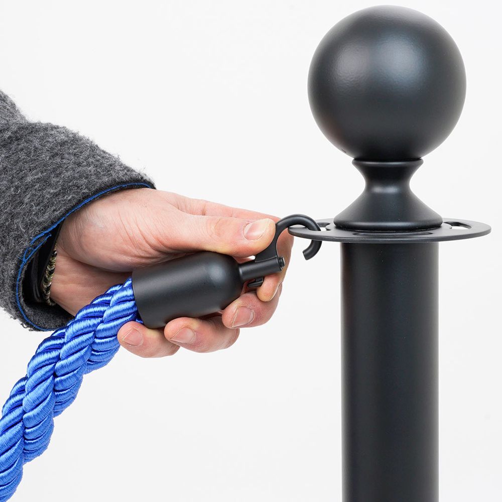 Colonnina segna percorso in ottone nero satinato per corda dettaglio 2