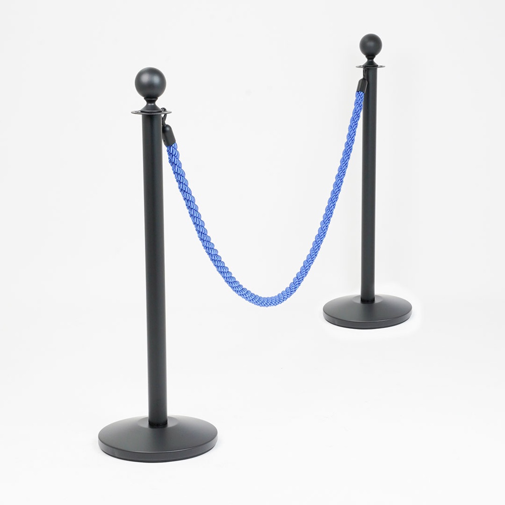 Colonnina segna percorso in ottone nero satinato per corda ambientata