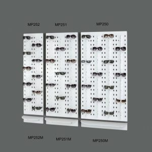 Présentoirs muraux en opaline blanche pour les verres