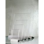 Portavvisi da banco con base in acciaio spazzolato silver cinque formati disponibili