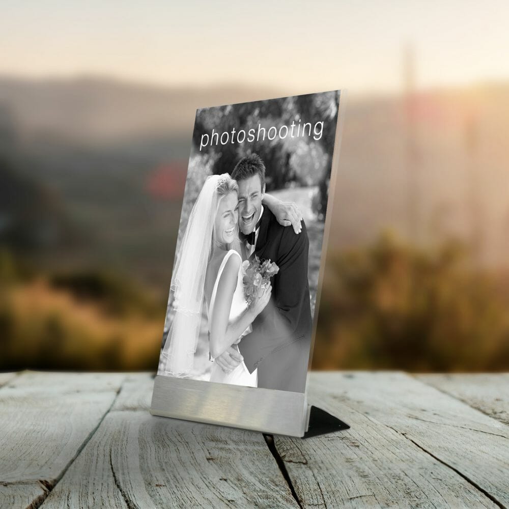 Portavvisi da banco con base in acciaio spazzolato silver