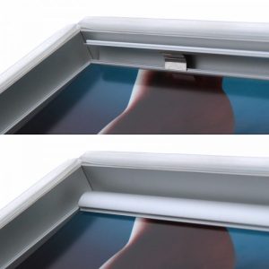 Bacheca certificata con illuminazione led per esterni porta poster 70x100 e 100x140 dettaglio 5