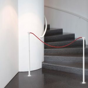 Colonnina segnapercorso telescopica con base magnetica ambientata 2