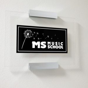 Targhe in acrilico trasparente senza fori per distanziali disponibile in vari formati 6