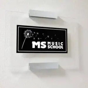 Targhe in acrilico trasparente senza fori per distanziali disponibile in vari formati 6