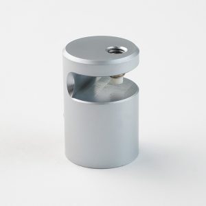 Blister di 4 distanziali perimetrali in alluminio argento satinato dettaglio