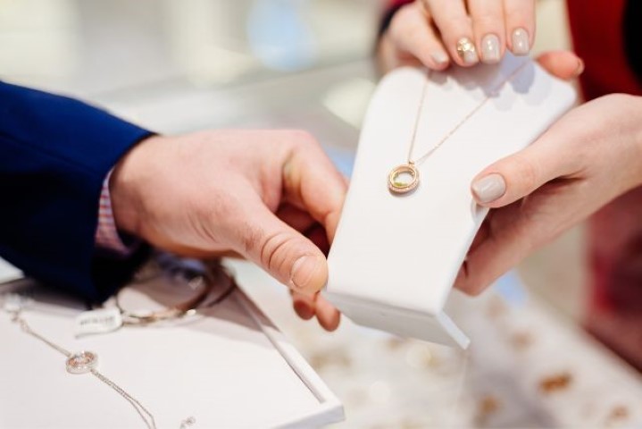 Espositori per gioiellerie