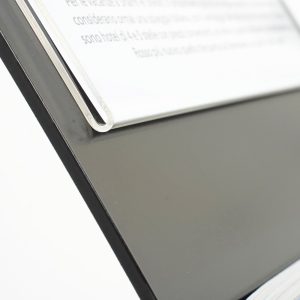 Leggio pavimento metallo nero una tasca porta avvisi e portadepliant A4 base L dettaglio