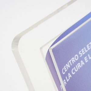 Pupitre de table transparent en forme de Z avec une pochette A4 – Image 3