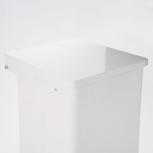 Pattumiera haccp con pedale dettaglio coperchio 2