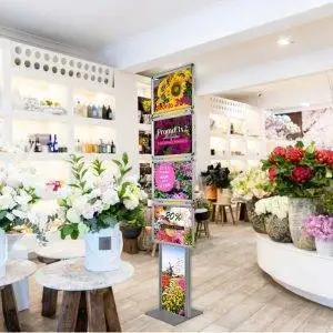 Présentoir à cadre pression 4xA3 horizontal avec double montant