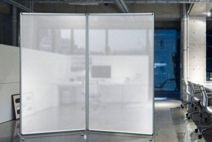 Pareti divisorie che fanno passare la luce
