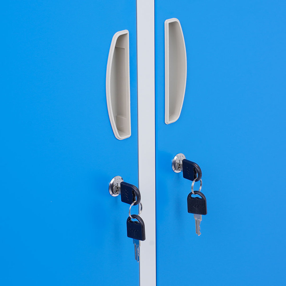 Vestiaire mètallique 2 portes avec serrure et accessoires internes_détail des clés