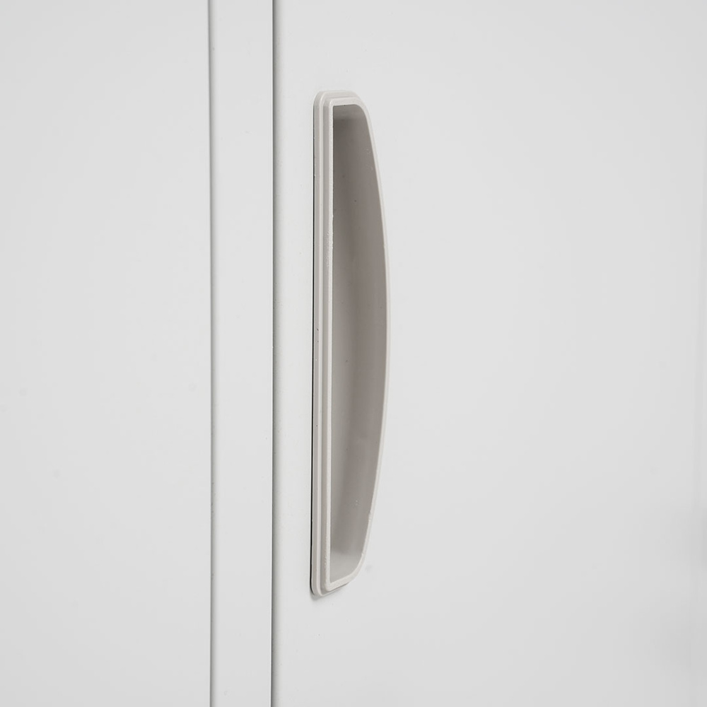 Vestiaire mètallique porte-détail de la porte ouverte-détail de la poignée